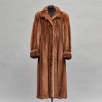 998 5273 FUR COAT